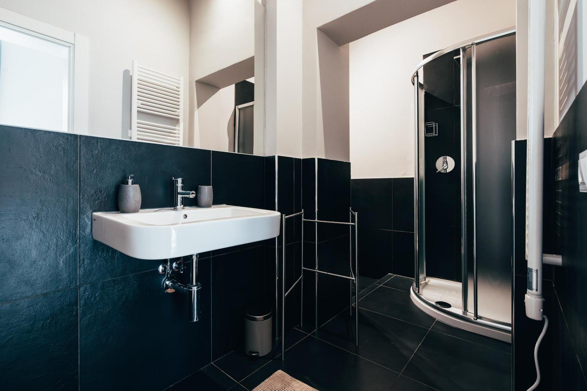 Bologna Suites - Private Bathroom Exterior photo