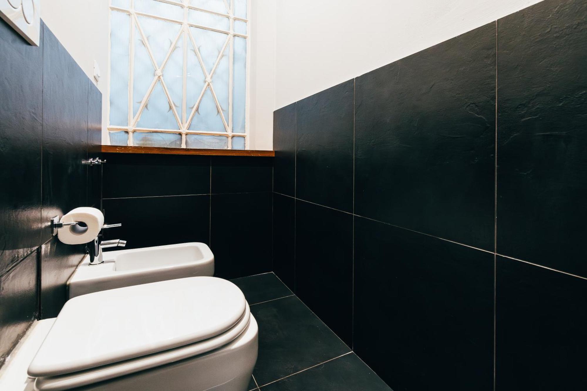Bologna Suites - Private Bathroom Exterior photo