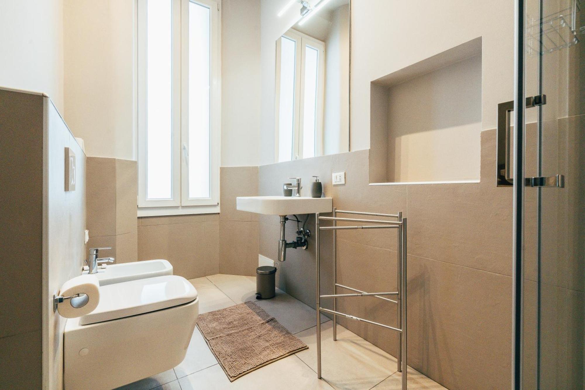 Bologna Suites - Private Bathroom Exterior photo